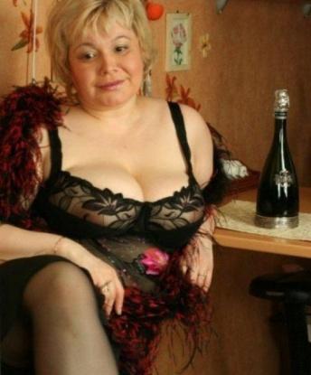 Опытная дама приглашает в гости порядочного мужчину для жарких встреч. Гарантирую конфиденциальность и полную релаксацию. Только для щедрых джентльменов. 8844, 52 года